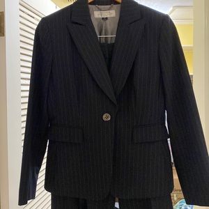 Tahari pinstriped suit jacket. Size 6 petite.